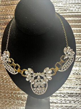 Emily Nichole Crystal Statement Necklace in Gold & Silver NWT